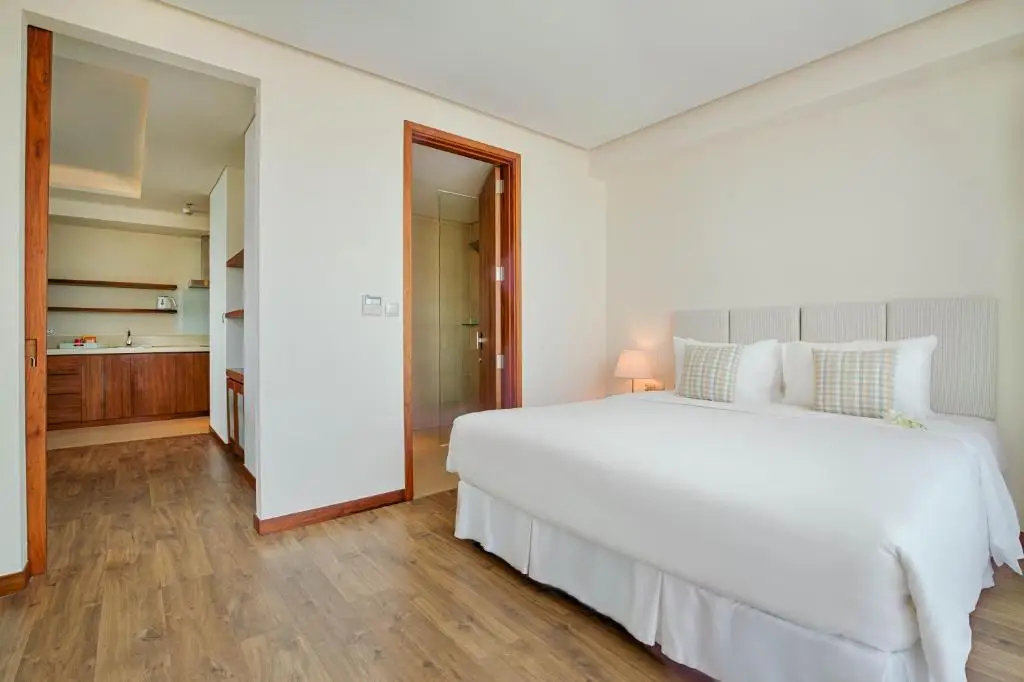 A La Carte Da Nang Beach – 9
