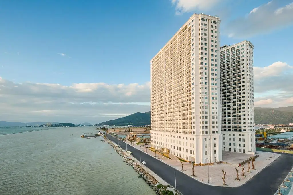Wyndham Danang Golden Bay – 1