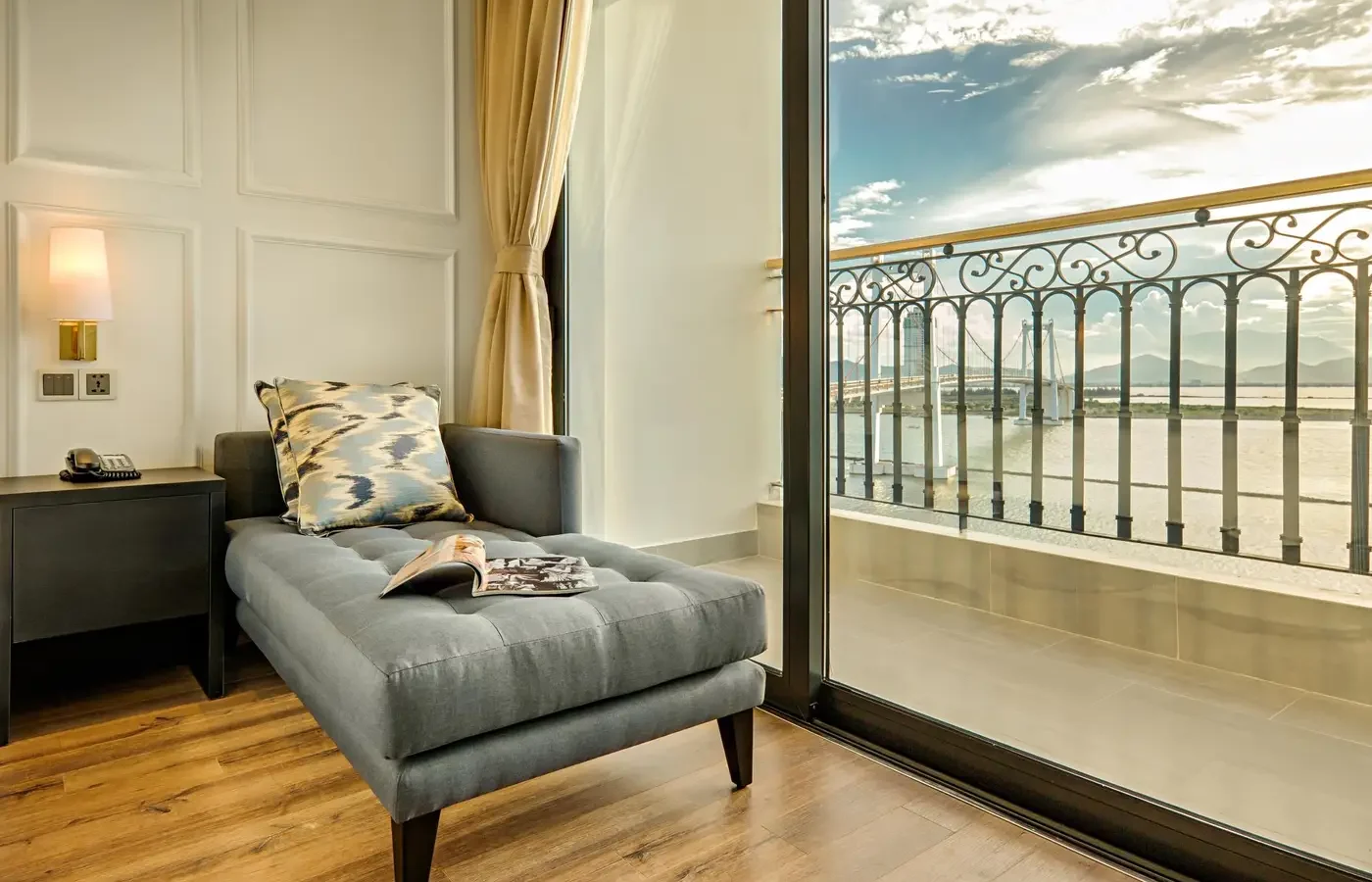 Wyndham Danang Golden Bay – 6