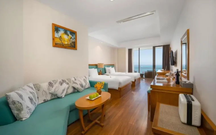 Premier Twin Ocean View with Balcony – 1