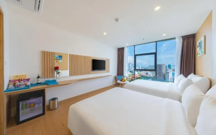Gold Premier City View – 1