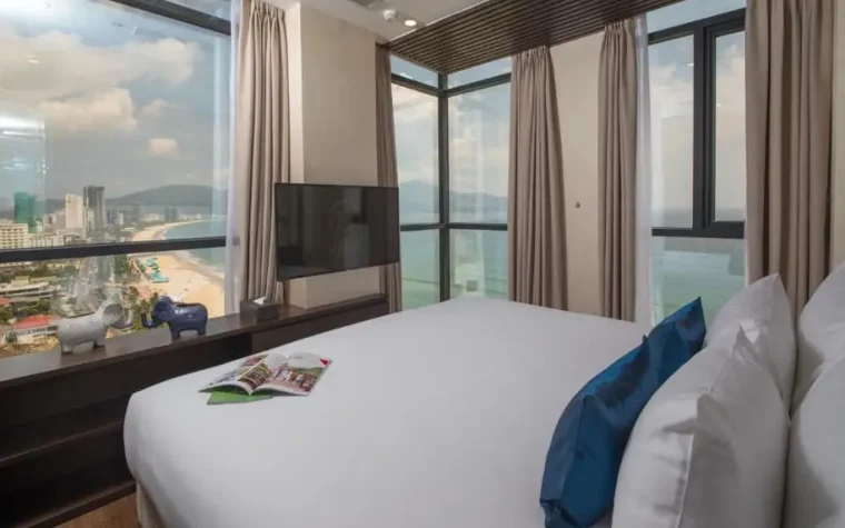 3-Bedroom Royal Pent House – 1