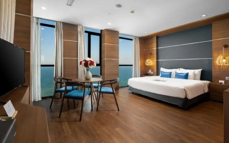 Beach Front 1 bedroom Apartment – 1