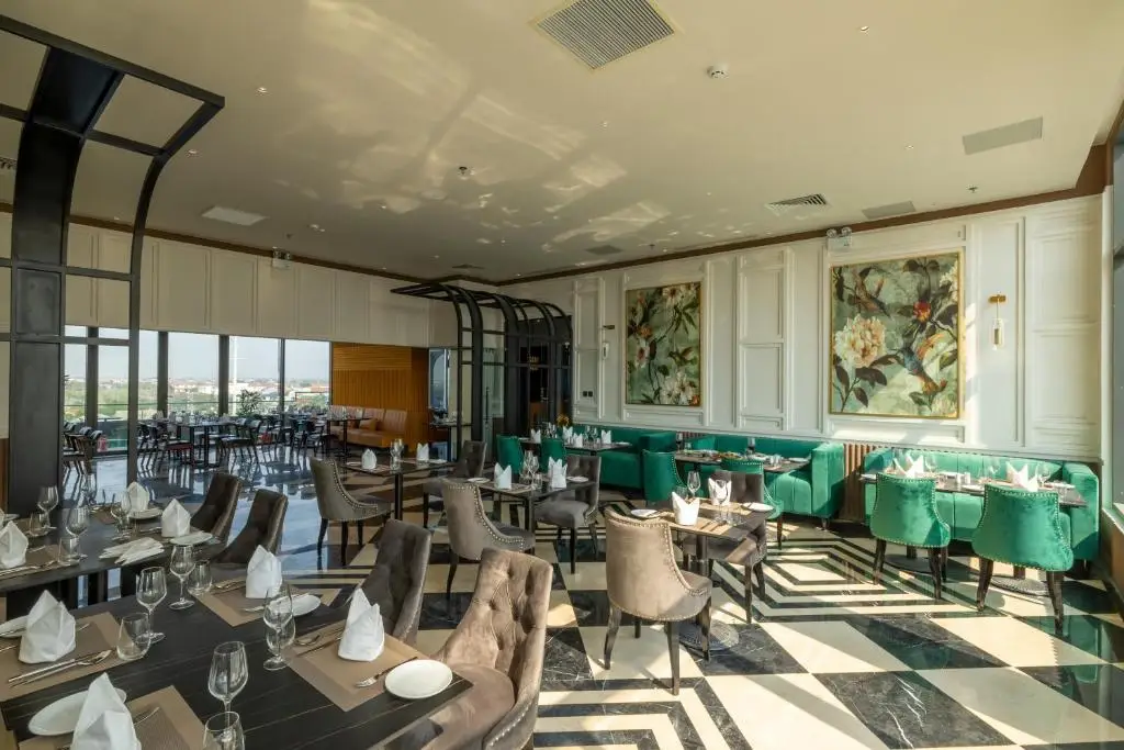 La Vela Hotel Huế – 10