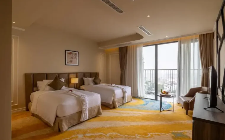 Premier With Balcony Twin – 1