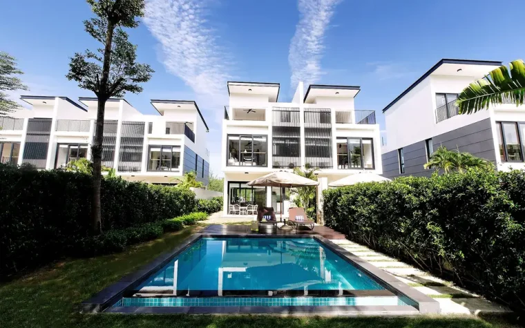 2-BEDROOM POOL – 1