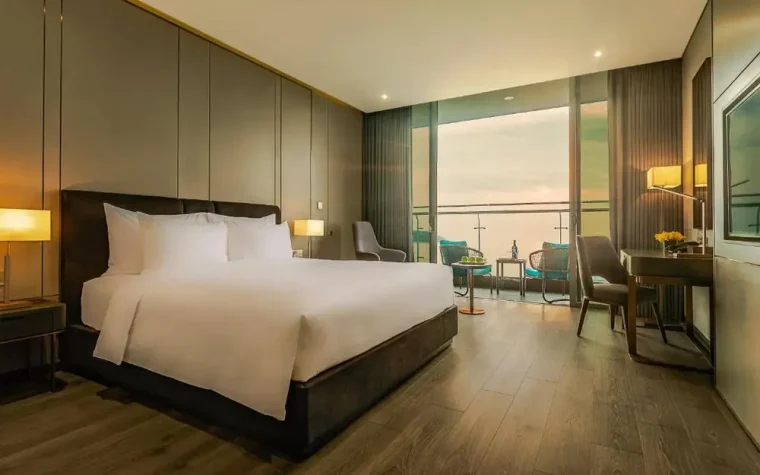 Premier Oceanfront – 1