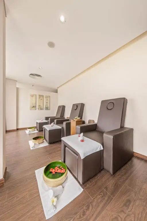 Mangata Beachfront Hotel – 7