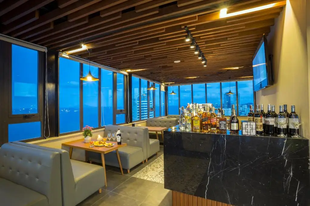 Pavilion Hotel – 6