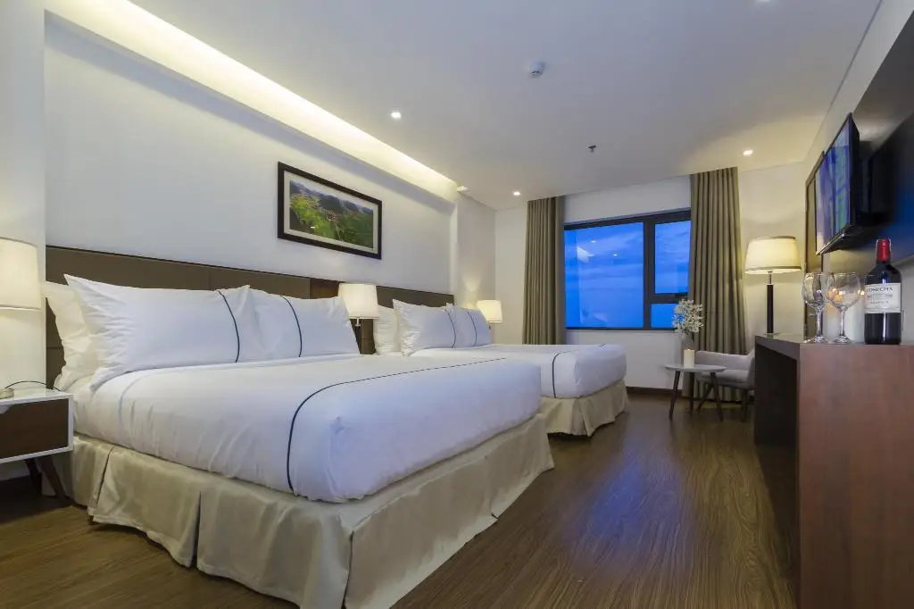 Pavilion Hotel – 7