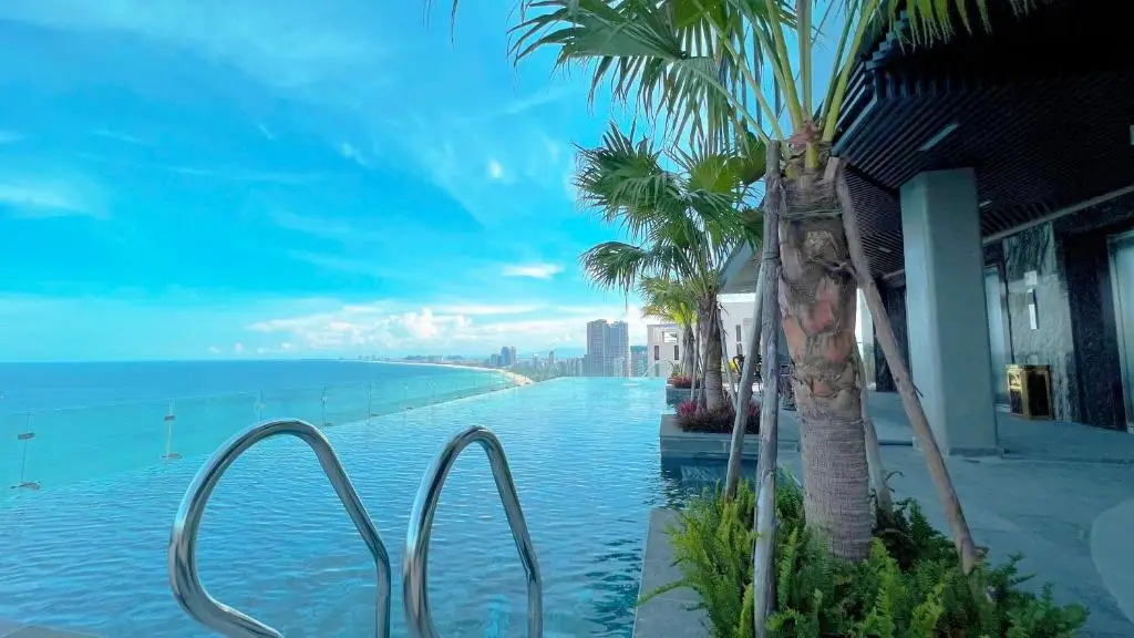 Peninsula Hotel Đà Nẵng – 4