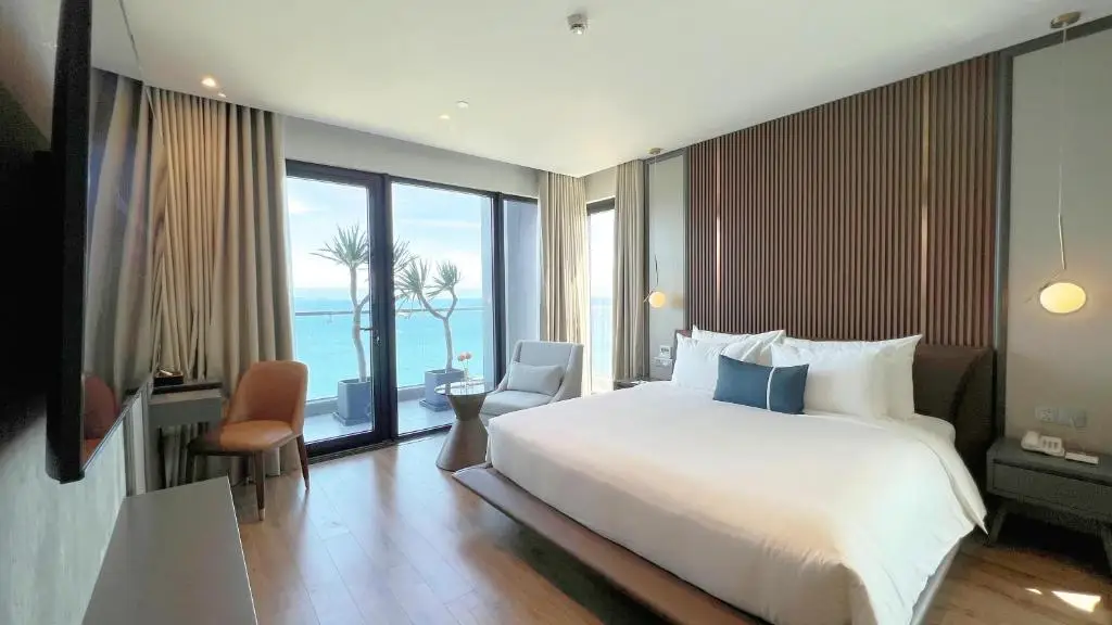 Peninsula Hotel Đà Nẵng – 9