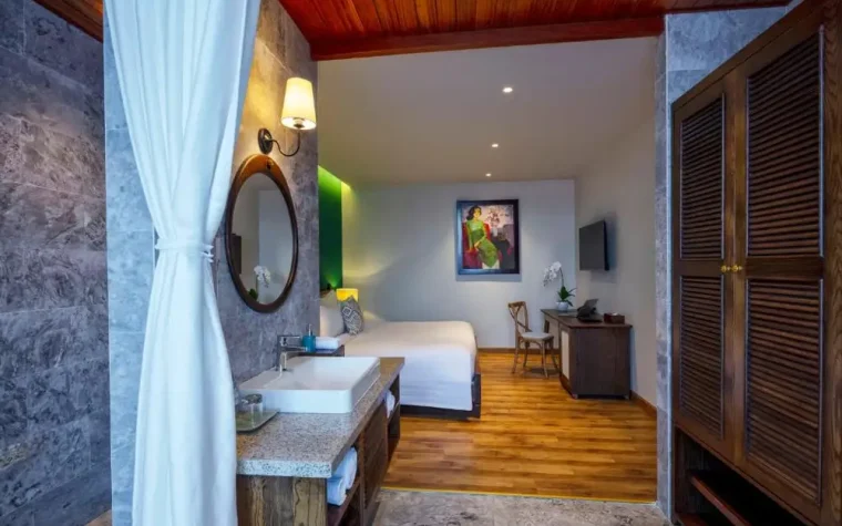 2-Bedroom Suite Seaview – 1