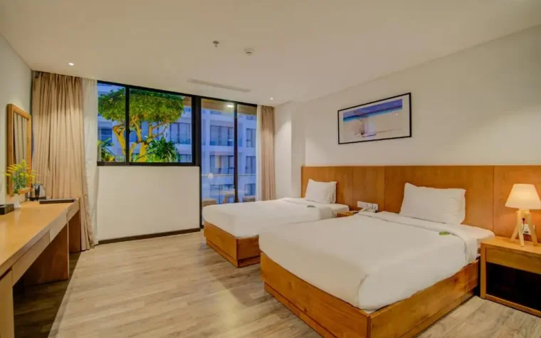 Deluxe City View With Balcony Twin – 1