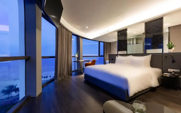 Executive Suite – 1
