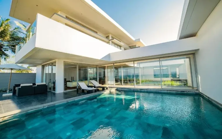 Luxurious 5 Bed Room - 4 Bathroom Beachfront Pool Villa – 1