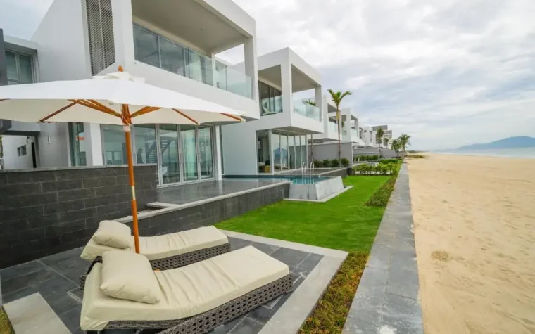 Luxurious 5 Bed Room - 5 Bathroom Beachfront Pool Villa – 1