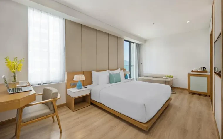 Grand Suite 2-bedroom Connecting Ocean View – 1